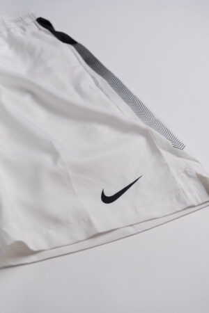 Alternative view of Nike fehér férfi rövidnadrág